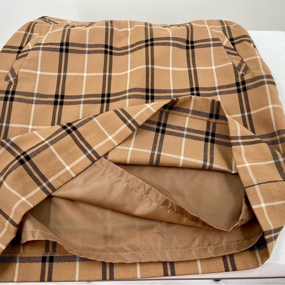 Laura Scott Petite Medium Camel Black White Plaid Academia Preppy Plaid Skirt - Picture 6 of 11